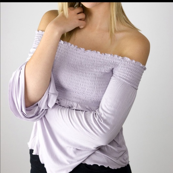 American Eagle Outfitters Tops - American eagle flow top